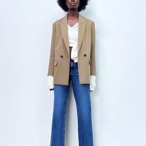 Worn once/ perfect condition/ color is khaki,light green